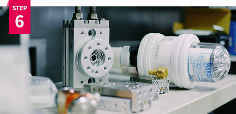 素材調達・部品加工